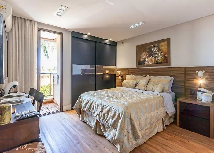 Flat no Life com espetacular vista do lago